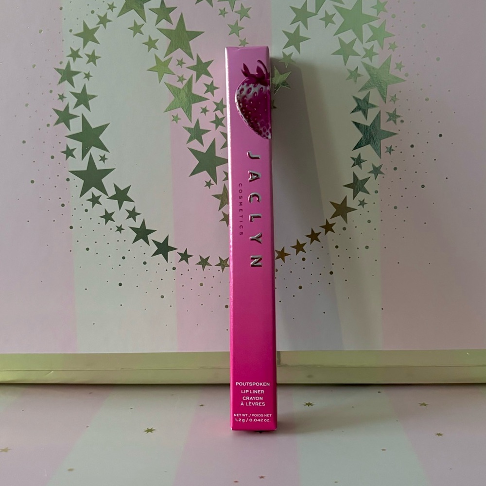 Jaclyn lip liner